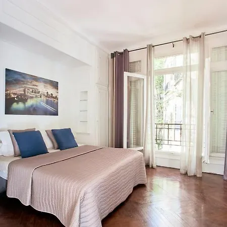Appartamento Charming Parisian Flat With Eiffel Tower Views